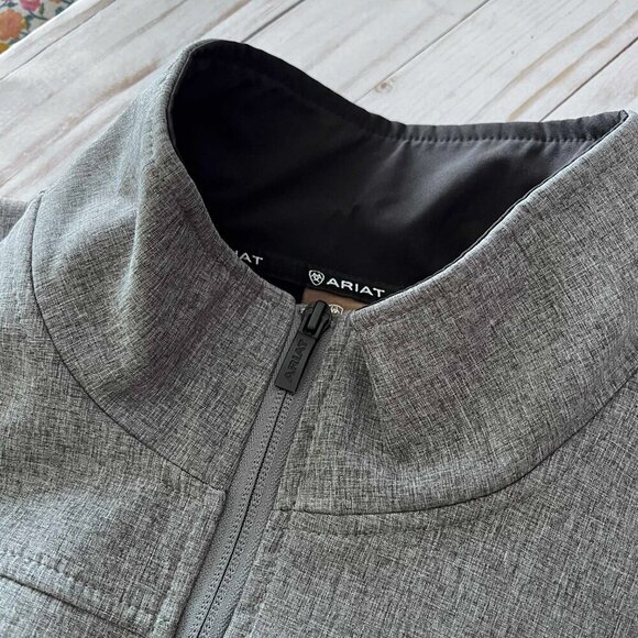 Ariat Gray and Black Men's Jacket - Picture 4 of 16